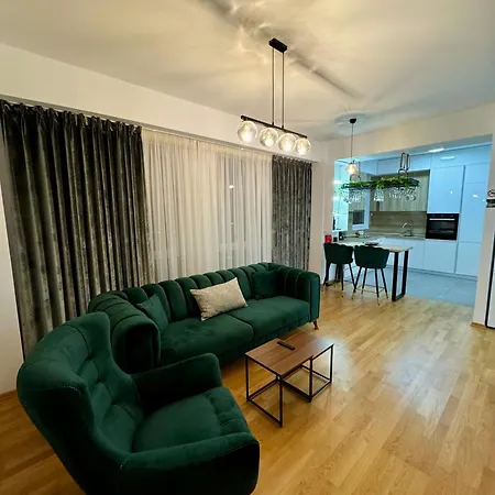 Mayfair Luxury - Skyview 13th Floor Apartment Skopje